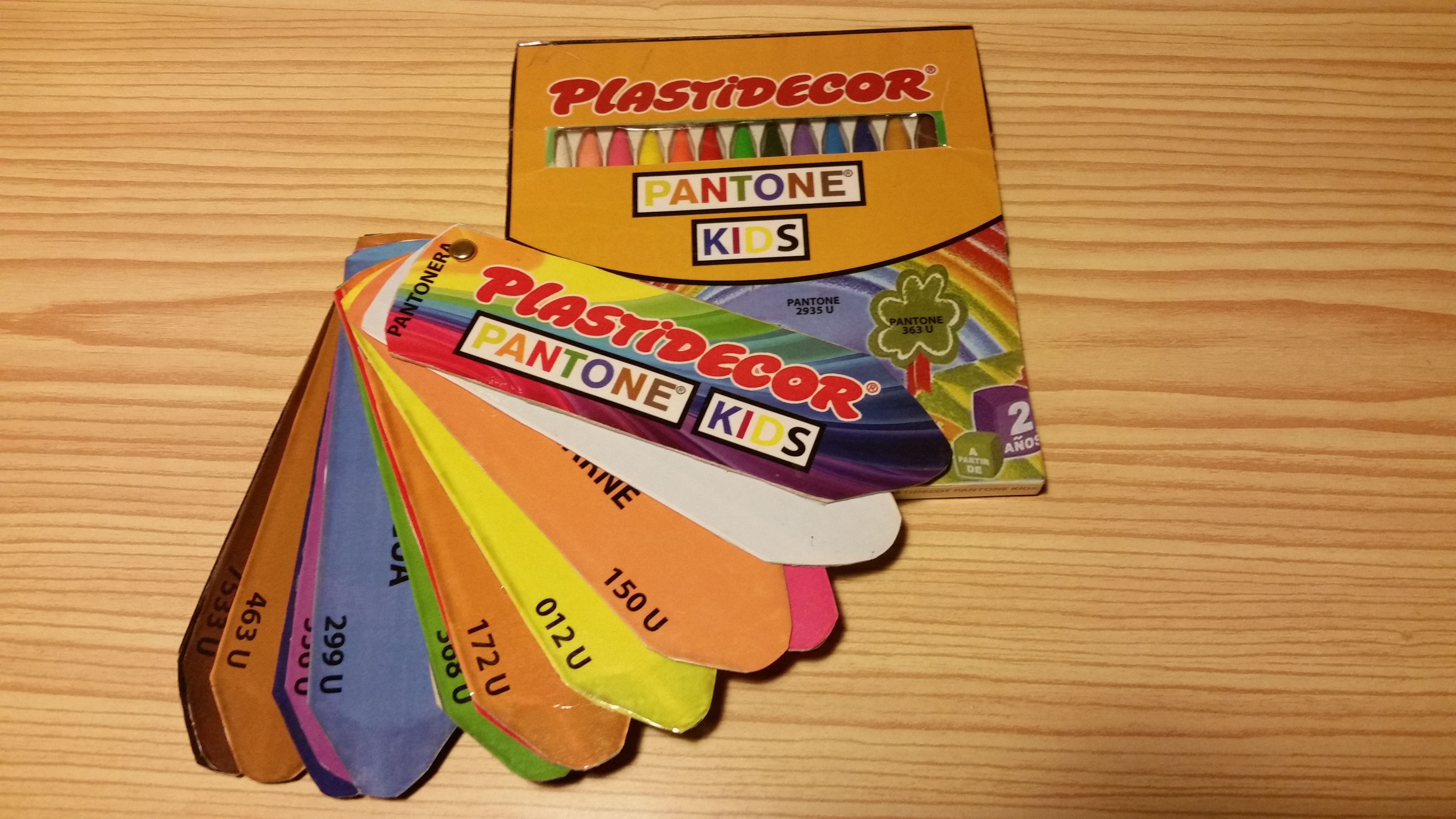 plastidecor pantone 9